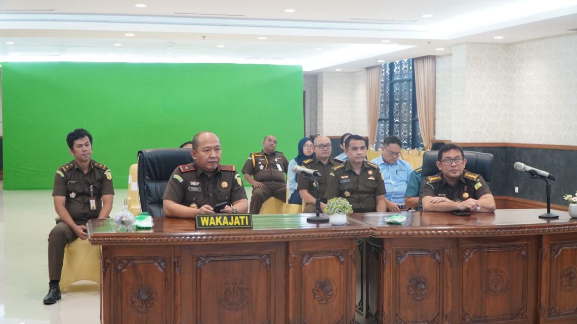 Wakajati Riau Ikuti Sosialisasi Pelaksanaan Survey Kepuasan Masyarakat, SPAK & SPKP Kejaksaaan 2024