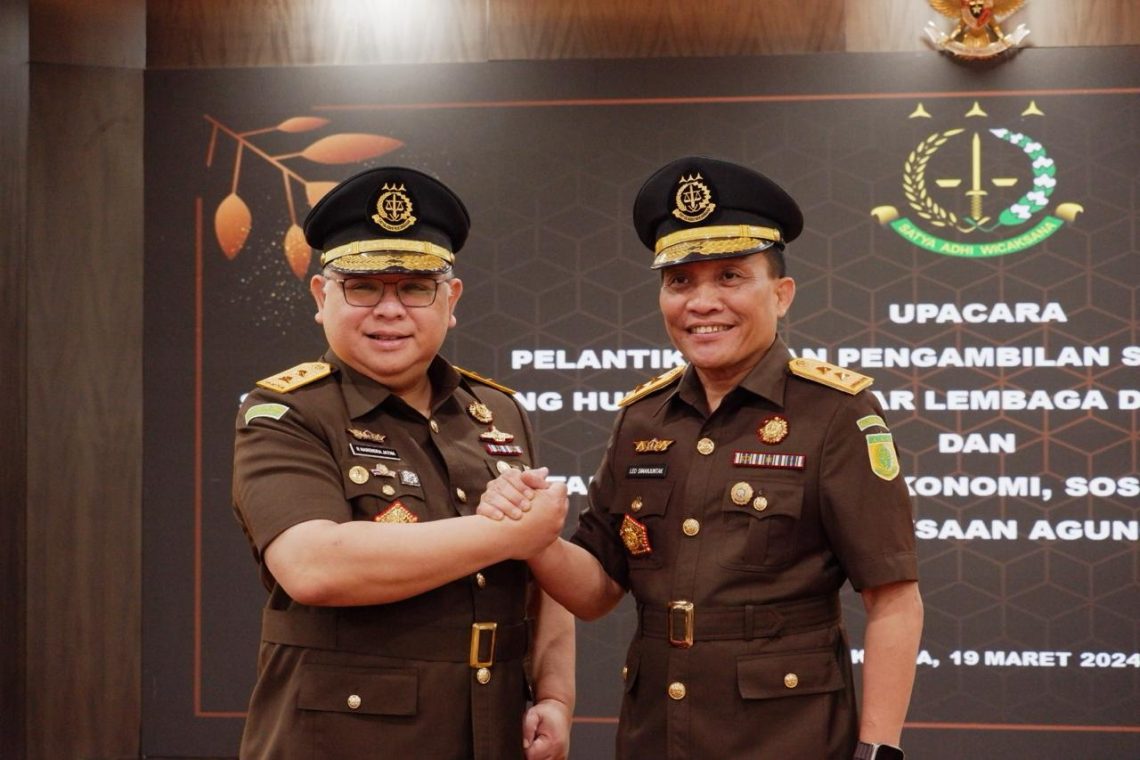Jaksa Agung ST. Burhanudin Lantik 2 Orang Pati Staff Ahli Kejagung RI