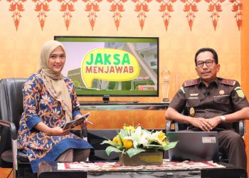 Kajati Riau Narasumber Program “Jaksa Menjawab” di Riau Televisi