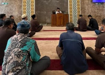 Golongan Orang Yang Merugi di Bulan Ramadhan dalam Tausiyah Qobla Dzuhur 