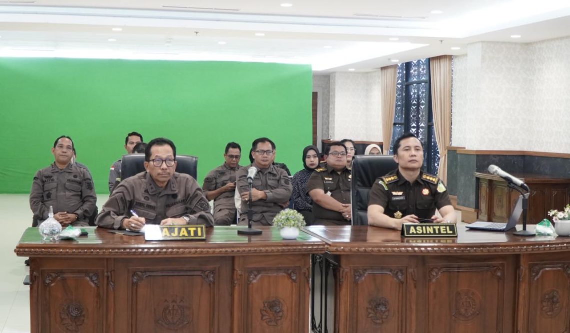 Kajati Riau mengikuti Kegiatan Kunker JAM Intelijen Kejaksaan Agung RI secara virtual