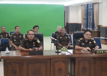 Plh Asbin Kejati Riau Ikuti Penyampaian Hasil SPAK, SPKP & Survei Kepuasan Masyarakat 
