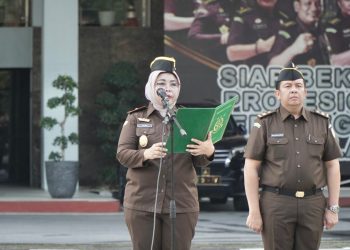 Wakil Kepala Kejati Riau Perdana Menjadi Penerima Apel Kerja Pagi