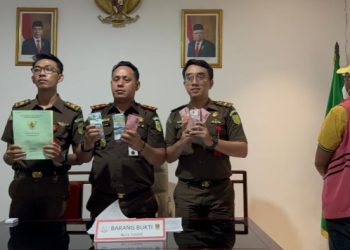 Tersangka Dugaan Korupsi ADD/DD Wahai Kec. Seram Maluku Tengah Ditahan Kejaksaan 