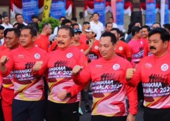 Jaksa Agung ST Burhanudin Menghadiri Bhayangkara Fun Walk 2024