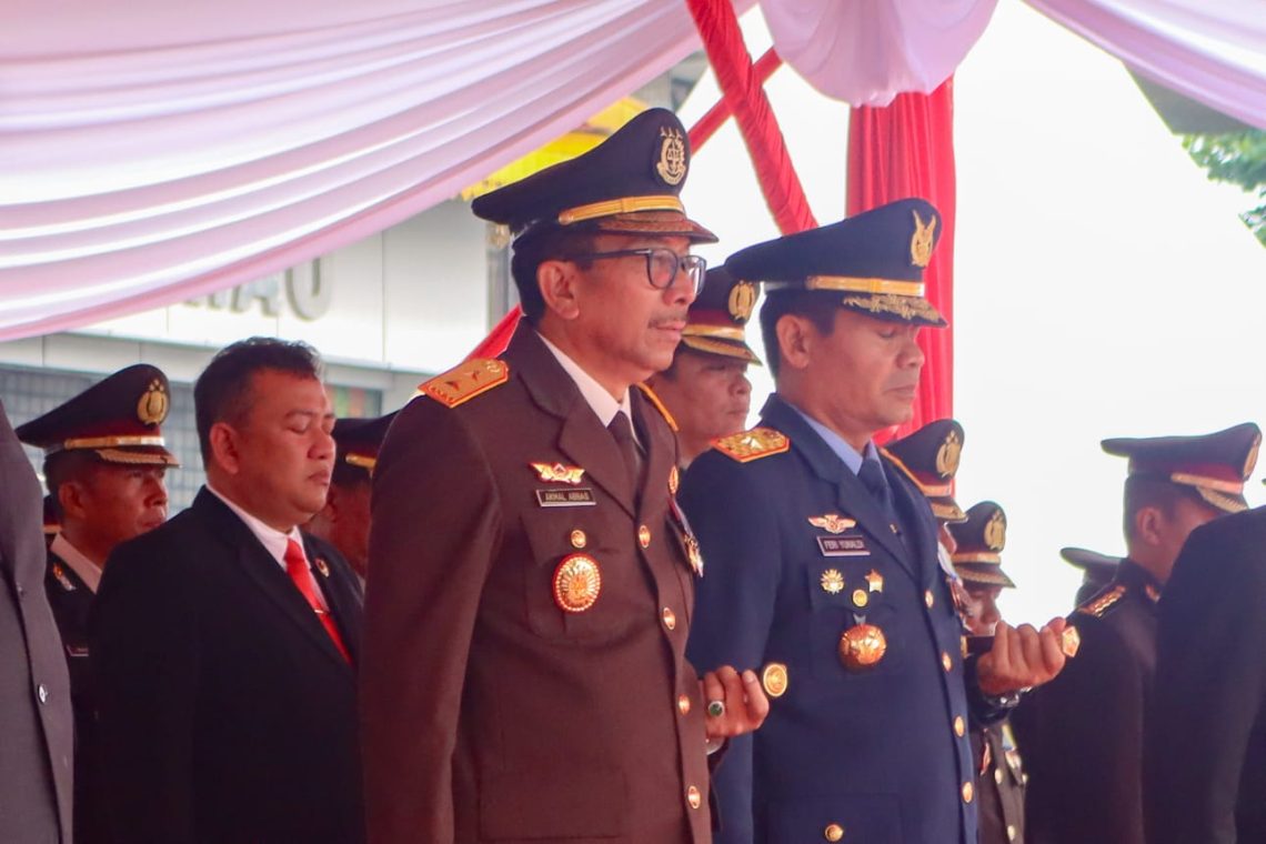 Kajati Riau Menghadiri Upacara dan Syukuran Hari Bhayangkara ke 78 tahun 2024