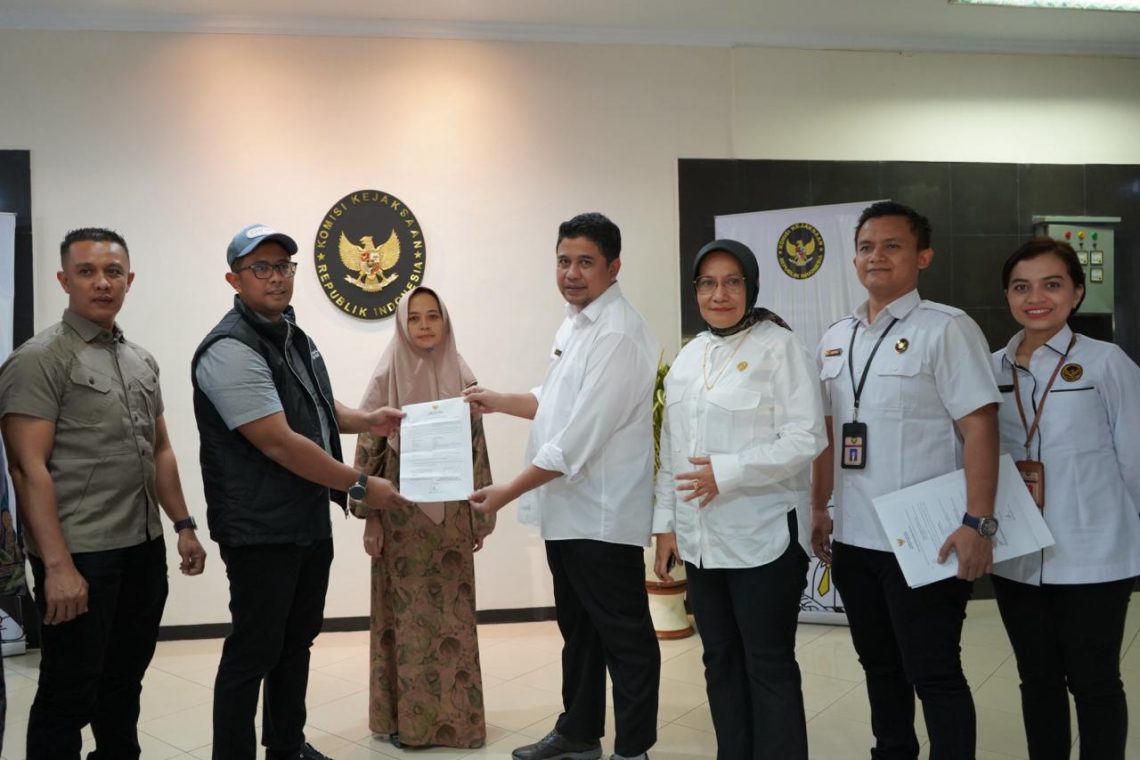 Serahkan diri ke Kantor Komjak, DPO Korupsi atas nama Nina Muhammad Diamankan