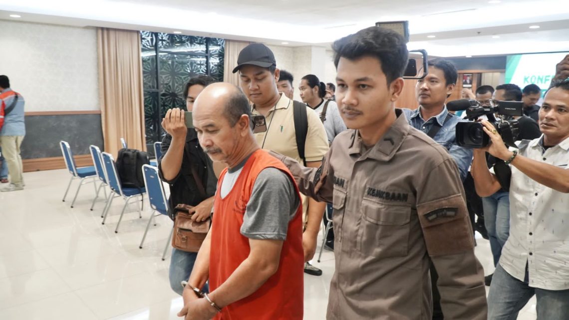 Tim Tabur Kejati Riau Berhasil Mengamankan DPO atas nama Fachruddin Lubis