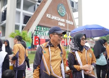 Kejaksaan Tinggi Riau Selenggarakan Jalan Santai Bersama 
