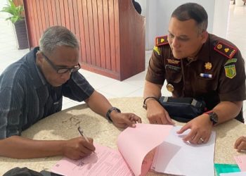 JPU Kejaksaan Saparua Mengeksekusi Terpidana ADD/DD Negeri Siri Sori Islam 