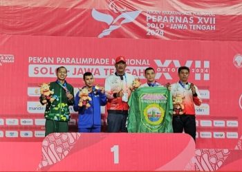 Kajati Agoes Soenanto Prasetyo dan Istri Hadir Memimpin Kontingen Asal Maluku ke Peparnas XVII Solo