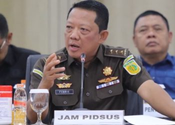 Kejagung Periksa Kasubdit II inisial MY dan Staff Inisial FM Terkait Kasus Impor Gula 
