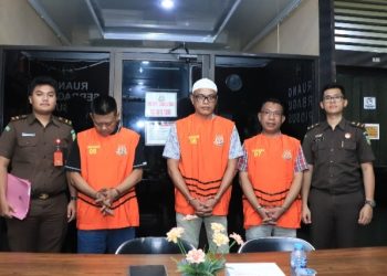 Kejati Maluku Terima Penyerahan Tersangka dan BB Dugaan Korupsi Pengadaan Alkes 