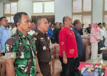 Kasi Intelijen Kejari SBB Menghadiri Rapat Pleno KPU Kabupaten Seram Bagian Barat.