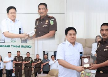 Kajati Maluku Terima Kunjungan Silaturahmi Manajer Garuda Indonesia Branch Office Ambon 