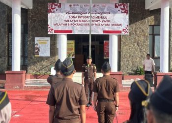 Kasi Intel Kejari SBB Pimpin Apel Pagi Senin, Apresiasi Tim WBK/WBBM!