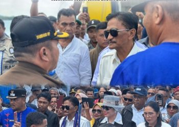 Plt Kajari Bambang Heripurwanto Menjemput Bupati dan Wabup SBB yang pulang dari Retret