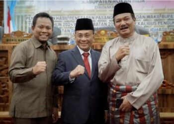 Bupati H. Bistamam menyebut Berita  Keretakan dengan Wak Atan Tak benar & Hoax