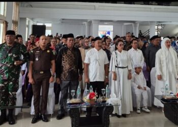 Kasi Intel Kejari SBB Hadiri Kegiatan Pelepasan 106 Calon Jamaah Haji Tahun 2025