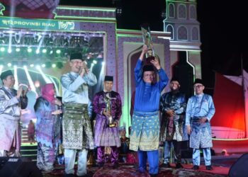 Rokan Hilir Juara 1 Pawai Ta’aruf MTQ ke 43 Provinsi Riau 