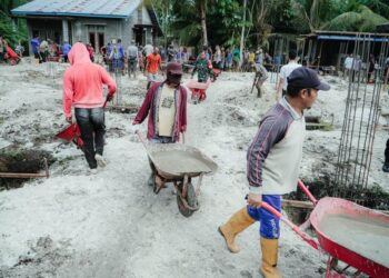 Wakil Bupati Rohil Apresiasi Semangat Gotong Royong Warga Sintong Induk