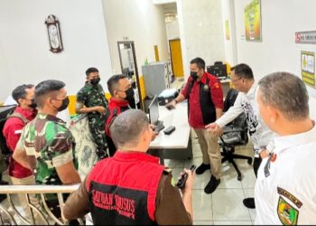 Kantor PT SPRH Perseroda dan Rumah Pribadi Para Mantan Direksi di Geledah Kejati Riau