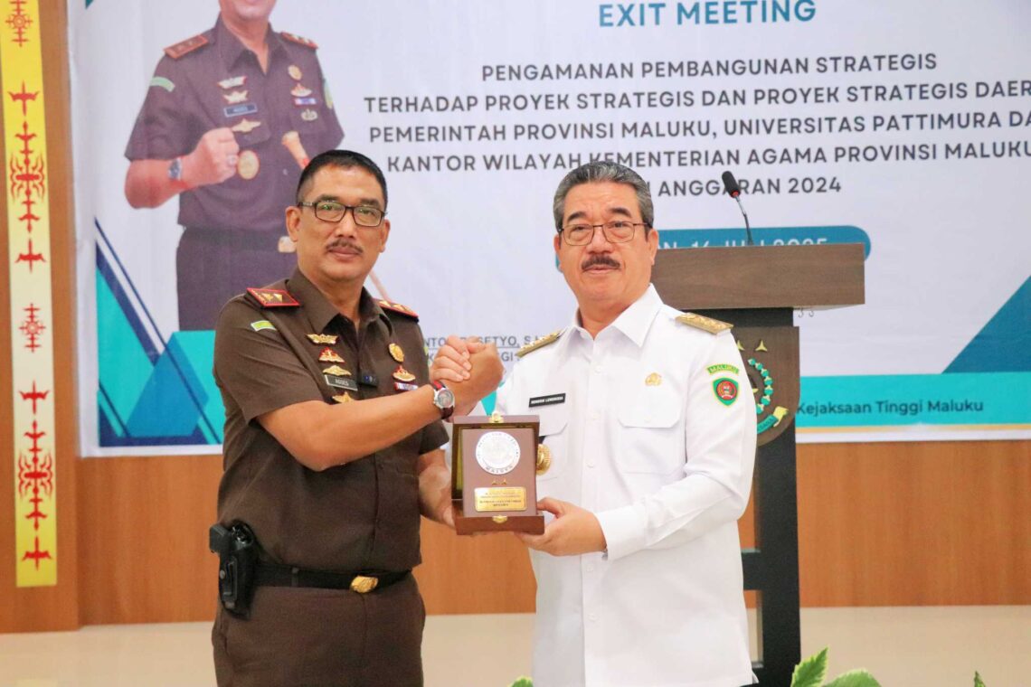 Kajati Maluku Bersama Gubernur dan OPD Gelar Exist Meeting PPS Proyek Strategis 