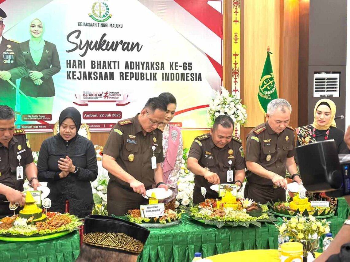 Plt. Kajari SBB & Jajaran Hadiri Tasyakuran Hari Bhakti Adhyaksa di Kejati Maluku