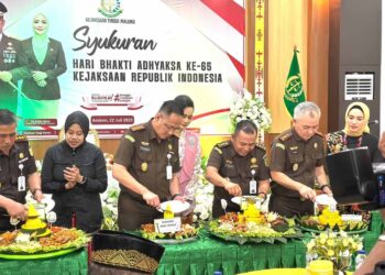 Plt. Kajari SBB & Jajaran Hadiri Tasyakuran Hari Bhakti Adhyaksa di Kejati Maluku