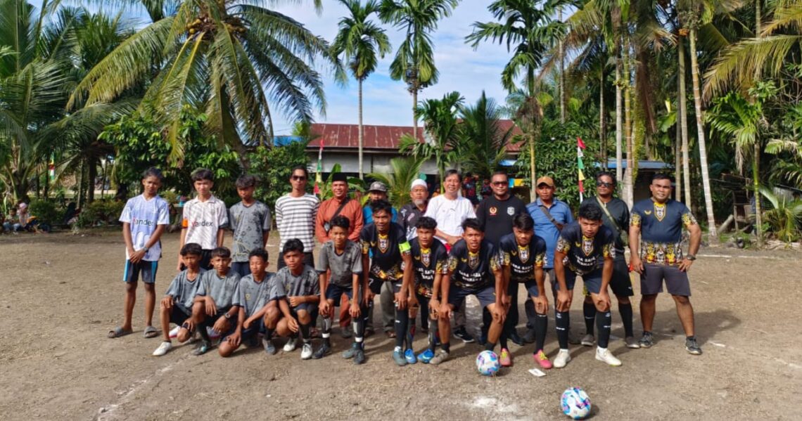 Pj. Penghulu Syafri Buka Turnamen Futsal Piala Penghulu Darussalam Cup 1