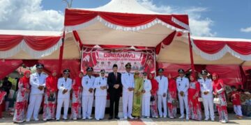 Ketua Apdesi Rohil Azlita Penuh Hikmat Menghadiri Upacara HUT Kemerdekaan RI ke 80