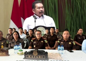 Hari Lahir Kejaksaan RI ke-80 Tahun 2025, Kajari SBB dan Jajaran Ikuti Seminar Nasional