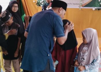 Pj Penghulu Darussalam Syafri Santuni Anak Yatim Dalam Rangka Maulid Nabi Muhammad SAW