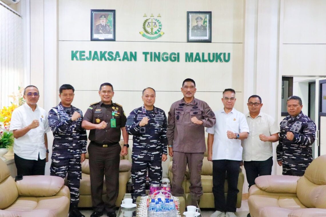 Kajati Maluku Agoes SP Buka Ruang Kerjasama Saat Kunjungan Dankodaeral IX