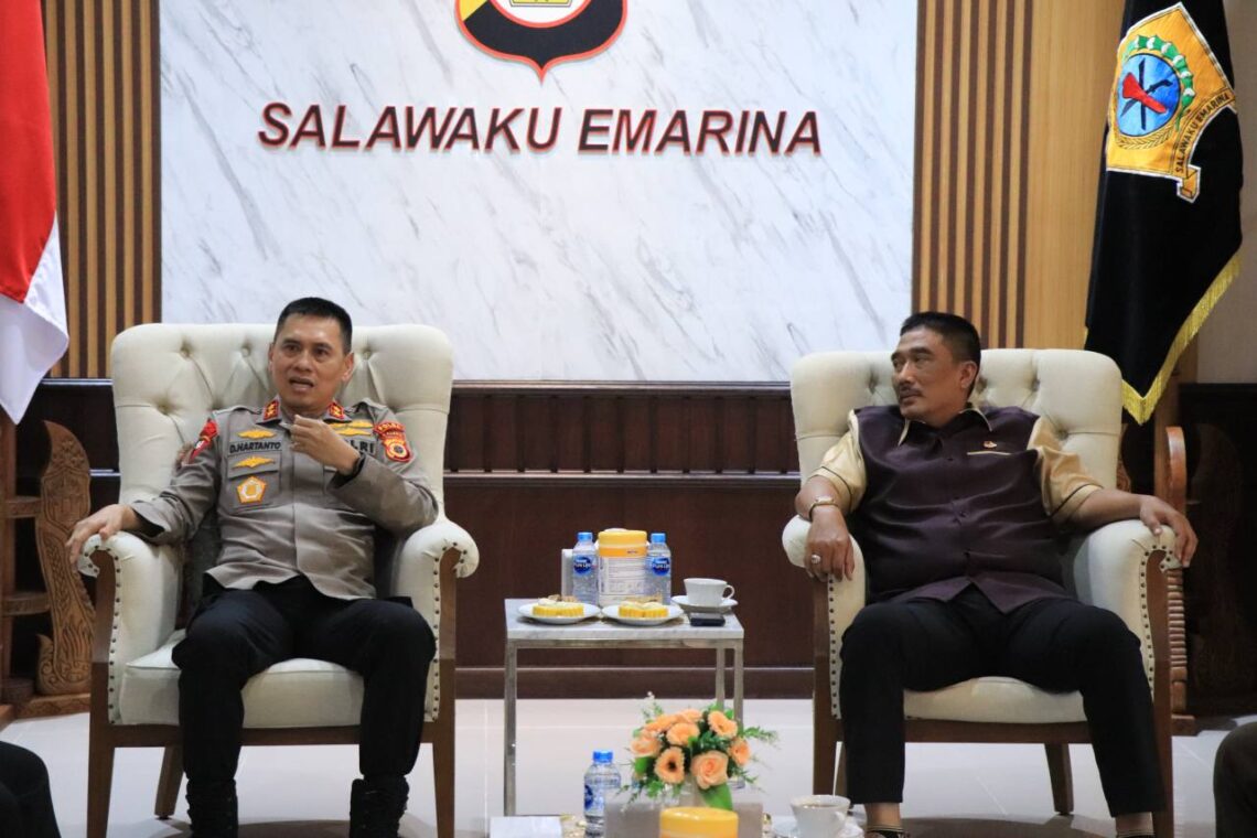 Perkuat Sinergitas Antar Lembaga Penegak Hukum, Kajati Agus SP Berkunjung Ke Polda Maluku