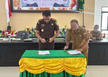 Permudah Penerbitan Akte Lahir dan KIA Pada LKSA, Kejari SBB Teken MoU Dengan Dinsos