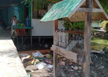 Minyak di SPBU daerah Sinaboi kosong dan stok minyak di pengecer juga sudah habis (f: Iwandi)