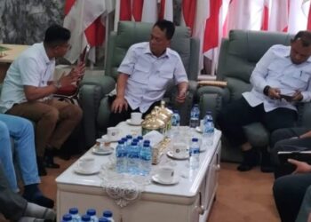 Puluhan Karyawan Jumpa Bupati H. Bistamam Bahas Bank Rohil, Tapi Kesimpulannya