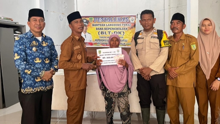 Melalui Program BLT, Penghulu Sungai Bakau Harapkan Ekonomi Masyarakat Meningkat