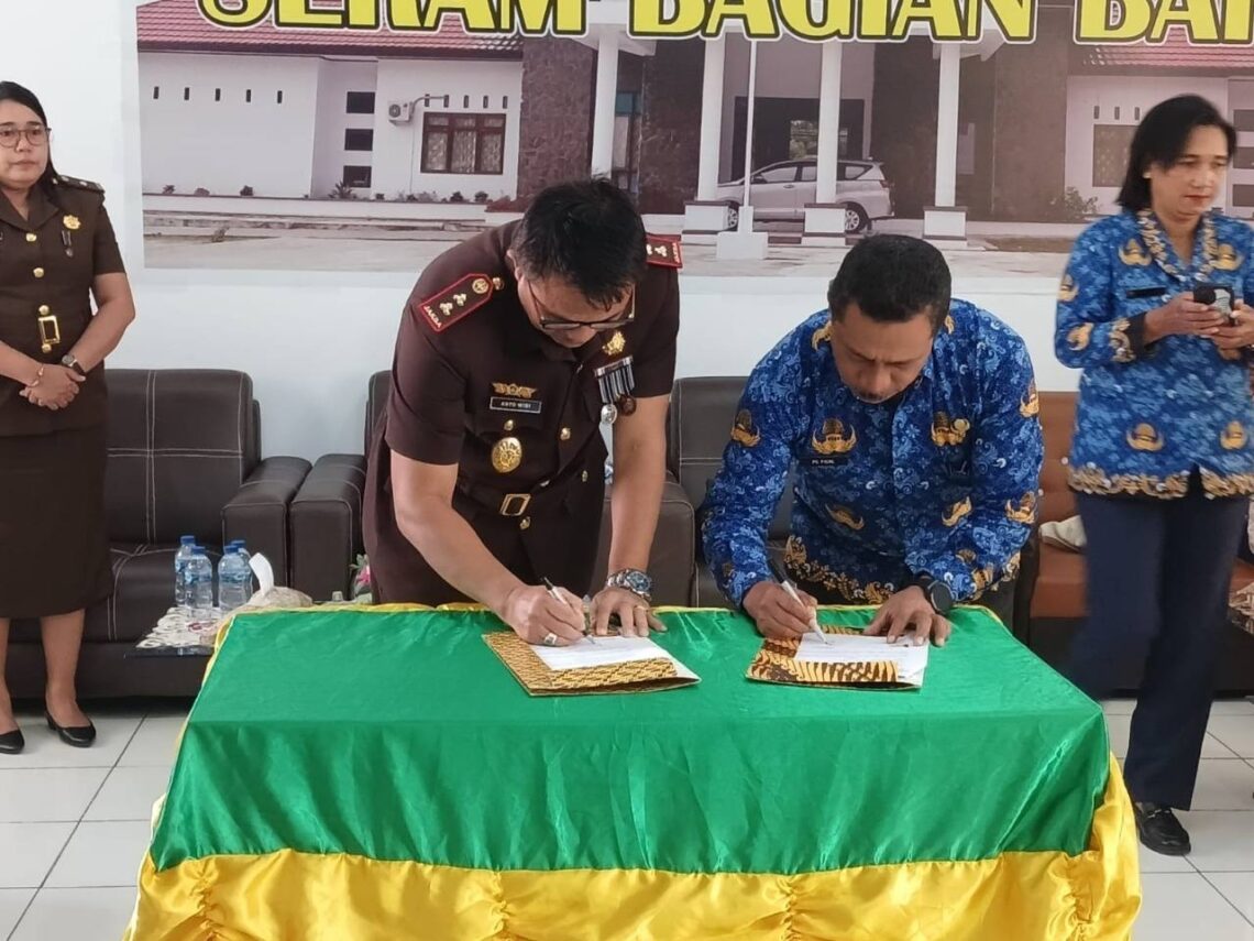 Pendampingan Hukum, Kejari SBB Teken MoU dengan Dispora