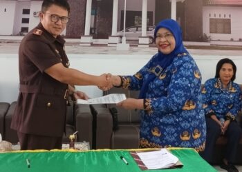 Kejari SBB dengan Dinas Pendidikan Teken MoU Pendampingan Hukum