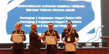 Kejaksaan Negeri Rokan Hilir Berhasil Meraih 3 Penghargaan Bergengsi