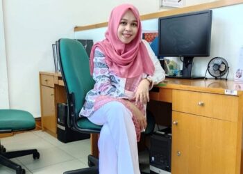 Cut Sri Wulandari (f: Er)