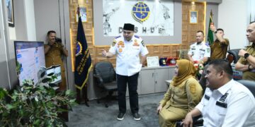 Bupati Kasmarni Pantau Langsung Inovasi Dishub & Kunjungi Armada Baru