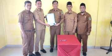 Sertijab, Pejabat Lama Serahkan Mobil Dinas ke Camat Sinaboi Andri Munawar