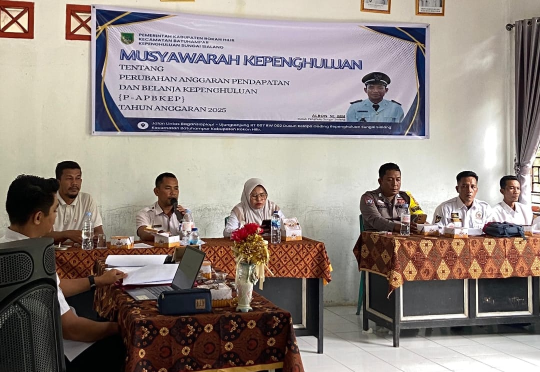 Kepenghuluan Sungai Sialang Bahas Pergeseran Anggaran Sesuai Pendapatan Desa