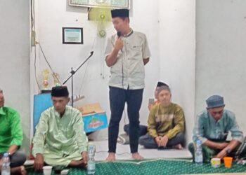Camat Sinaboi Sholat Tarawih dan Silahturahmi di Musholla Al-Muslimin 