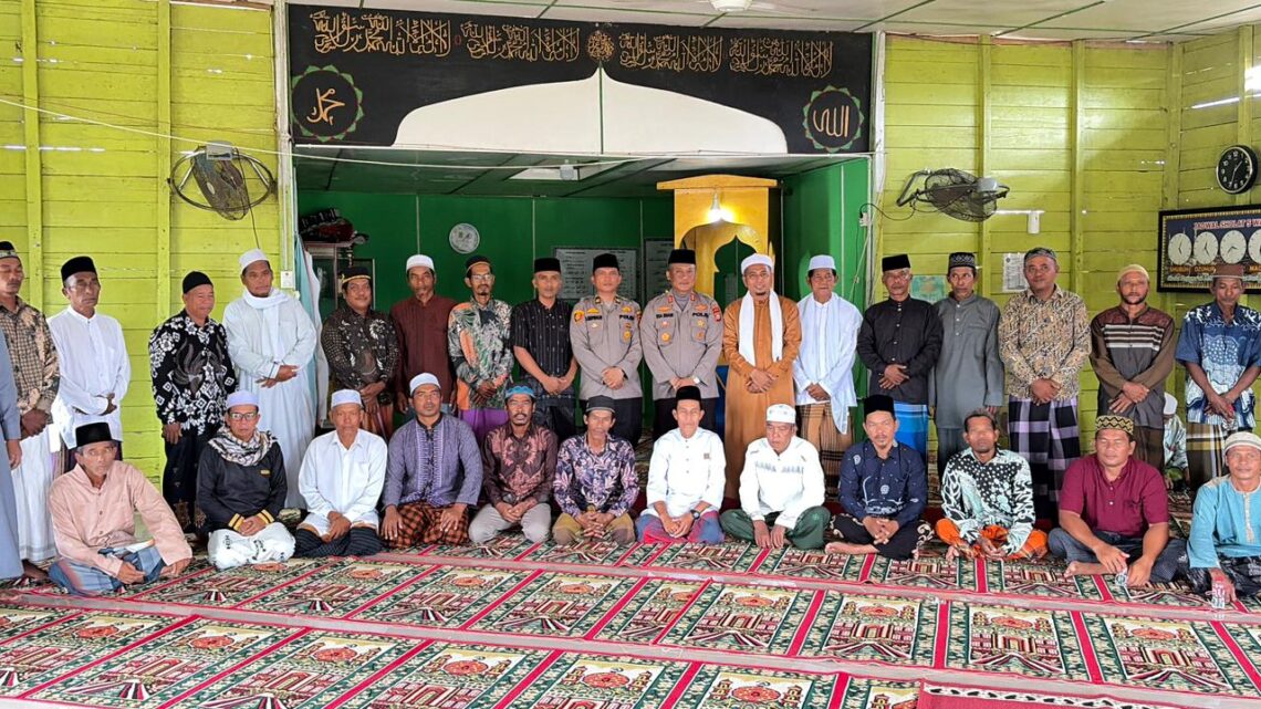 Personel Jadi Khotib Jumat di Panipahan, Ini Kata Kapolres Rohil