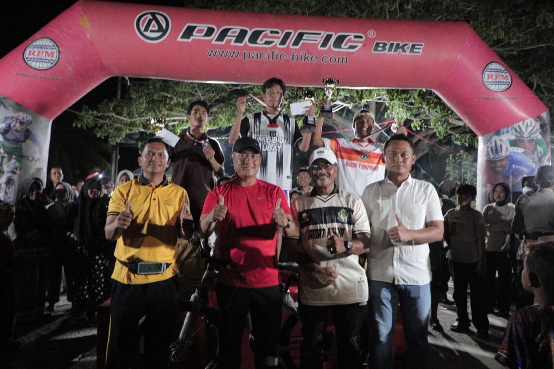 Pendekatan Humanis, Polres Rohil Gelar Lomba Lari 100 Meter Di Panipahan 