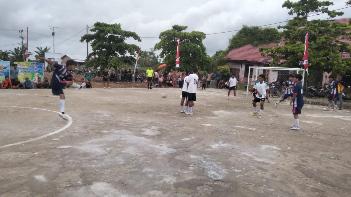 Camat Serahkan Trofi Juara, PS Raja Bejamu Dominasi Final Futsal Upika Cup 2026 